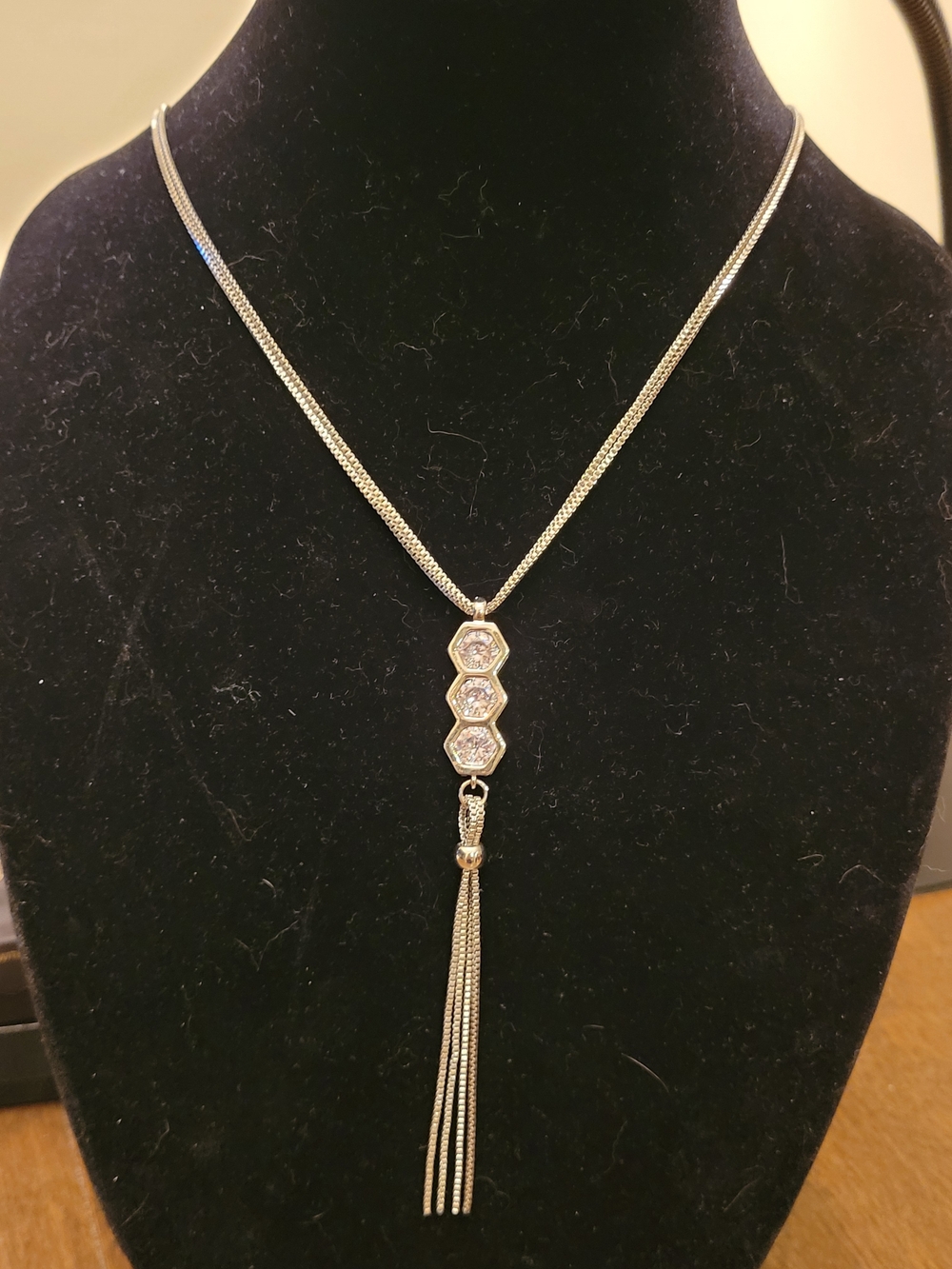 Elegant Silver Tassel Necklace with Hexagon Crystal Accents